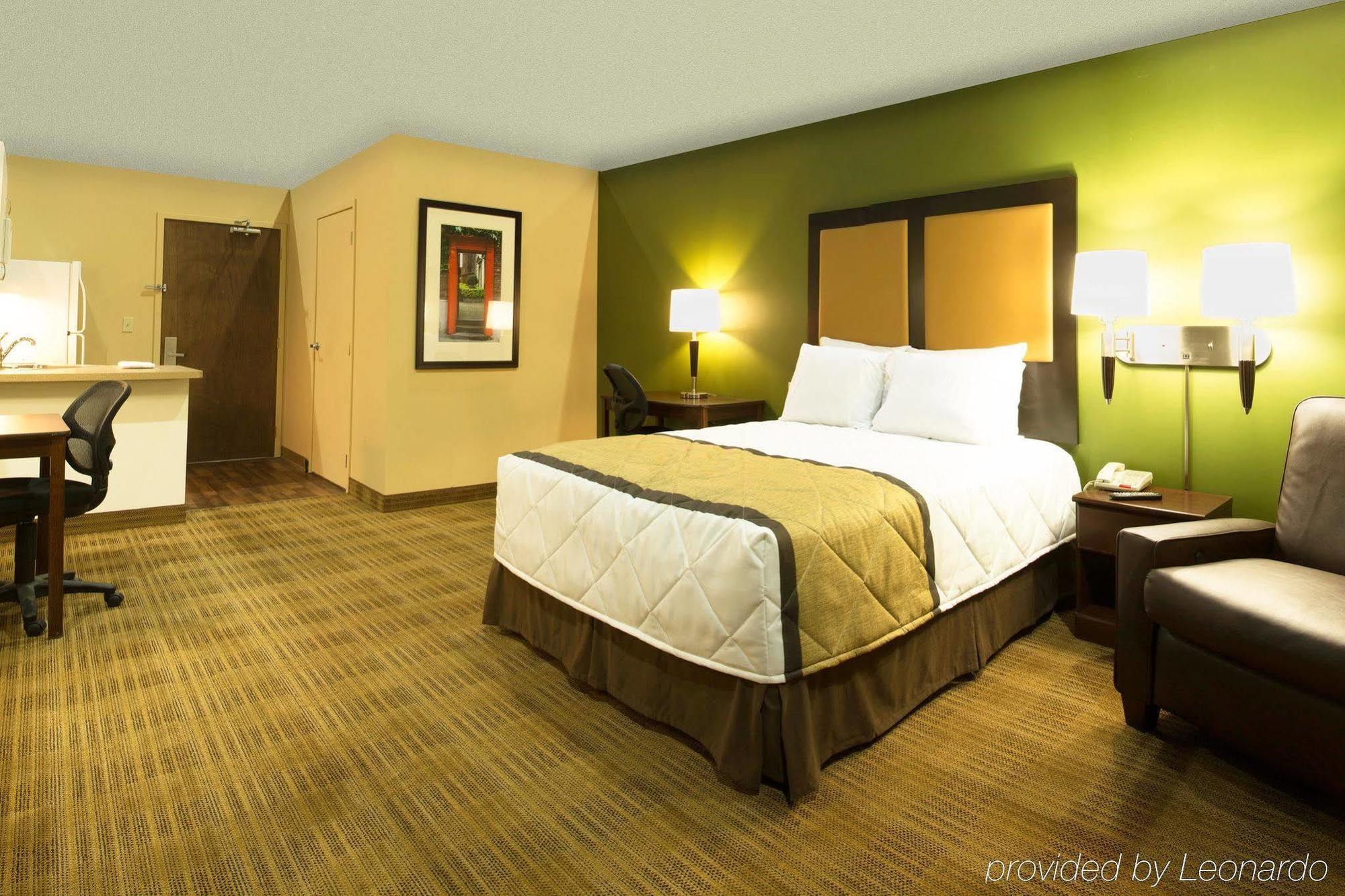 เอ็กซ์เทนด์ สเตย์ อเมริกา คลีฟแลนด์-บรูกลิน Hotel Brooklyn ภายนอก รูปภาพ