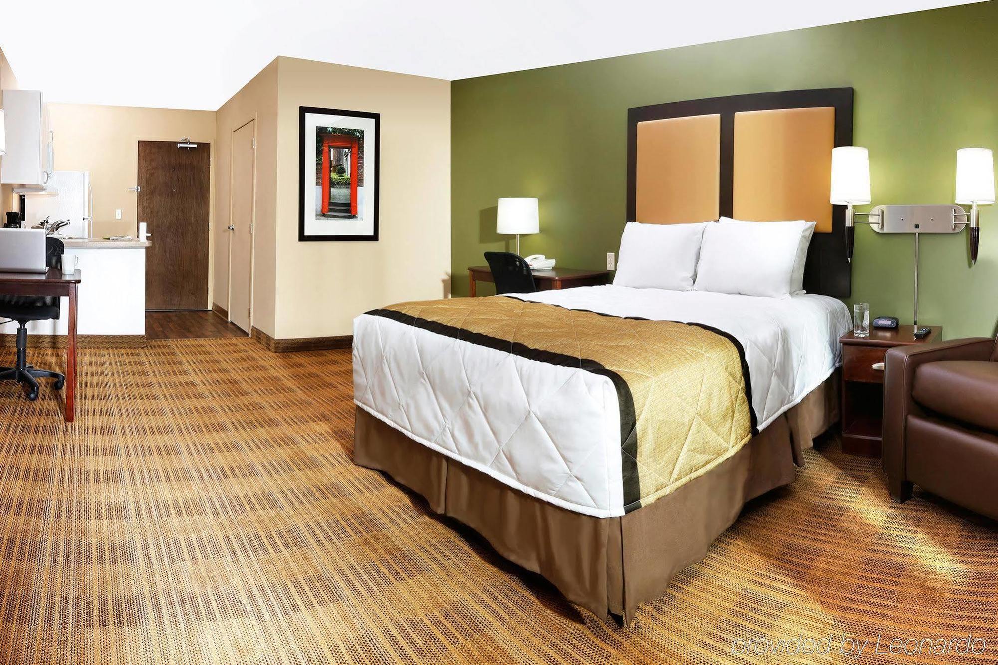 เอ็กซ์เทนด์ สเตย์ อเมริกา คลีฟแลนด์-บรูกลิน Hotel Brooklyn ภายนอก รูปภาพ