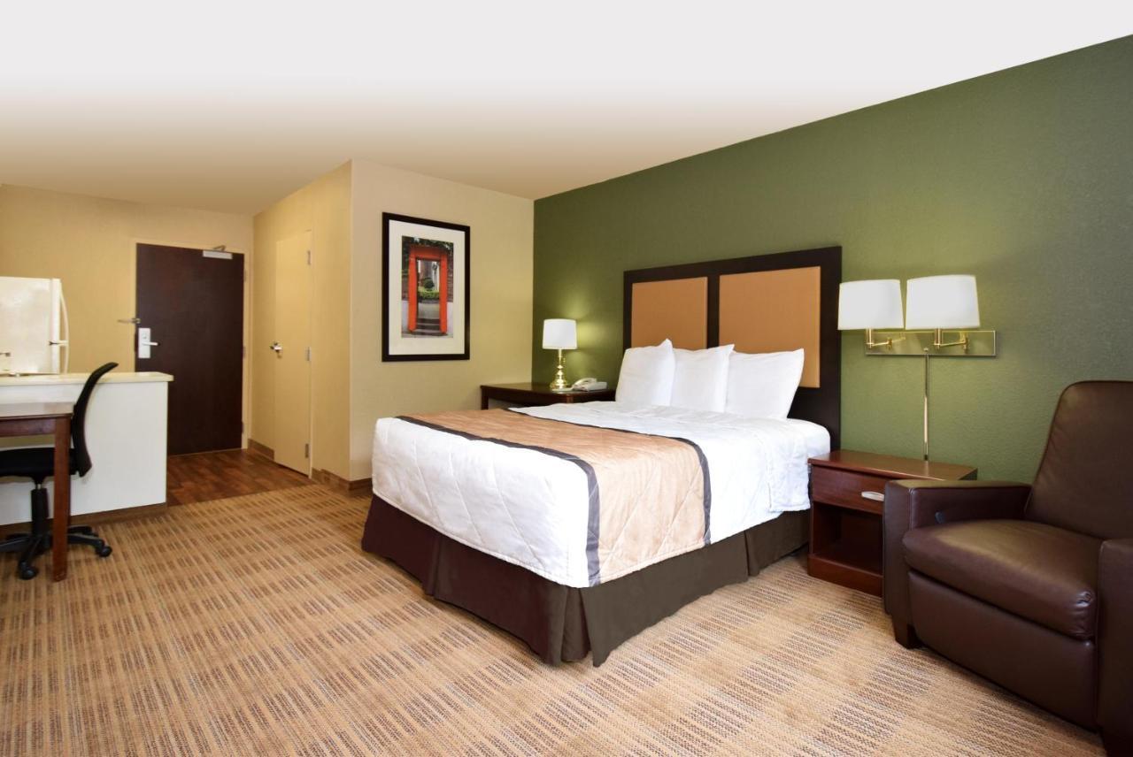 เอ็กซ์เทนด์ สเตย์ อเมริกา คลีฟแลนด์-บรูกลิน Hotel Brooklyn ภายนอก รูปภาพ